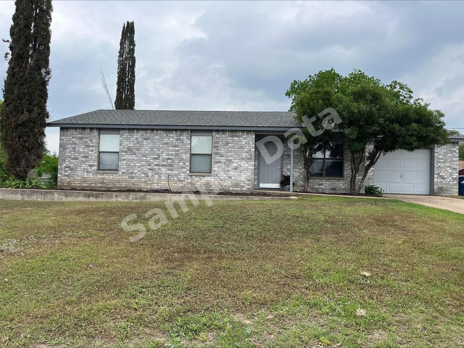 702 Taggard Burnet