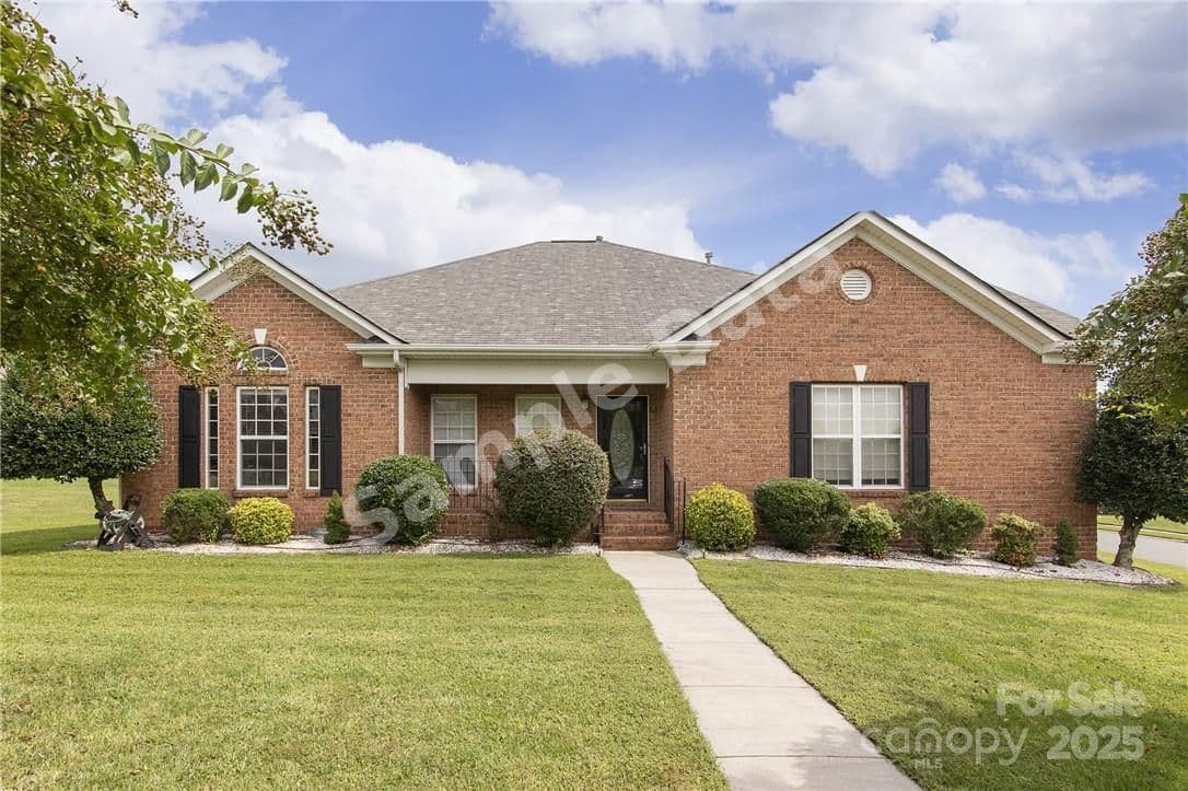 700 Halliwell Charlotte