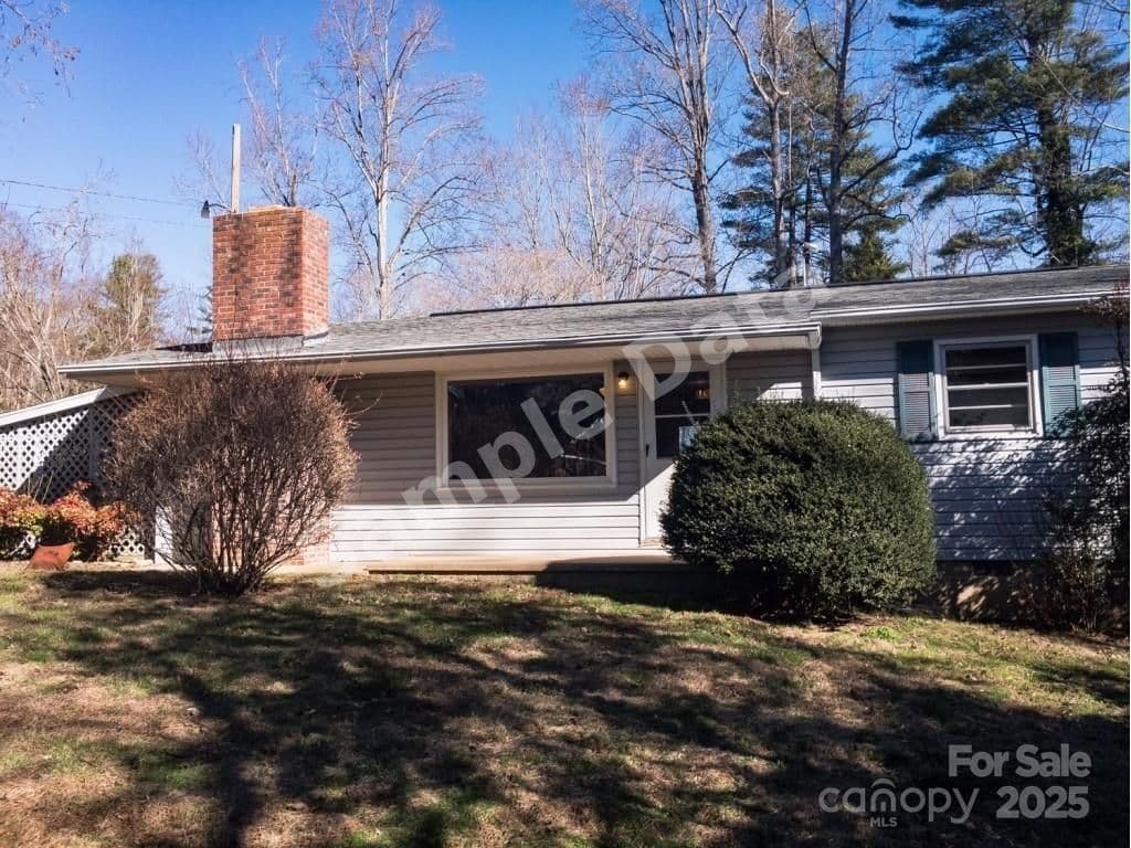 113 Ewart Hendersonville