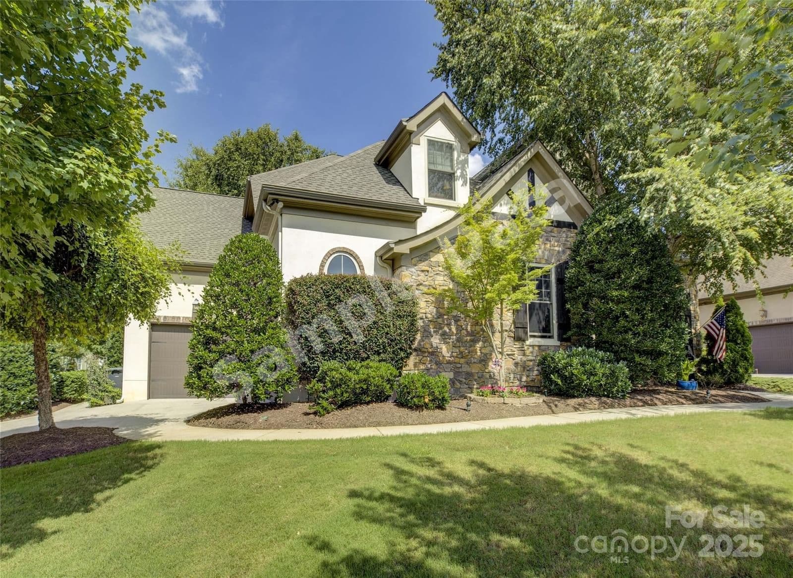 10303 Wabeek Charlotte