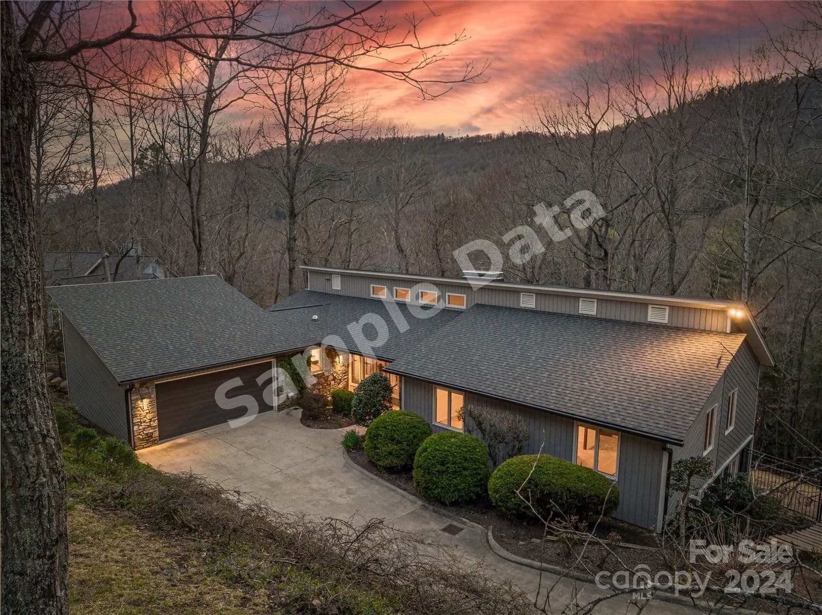 409 Sondley Woods Place, Asheville, NC, 28805