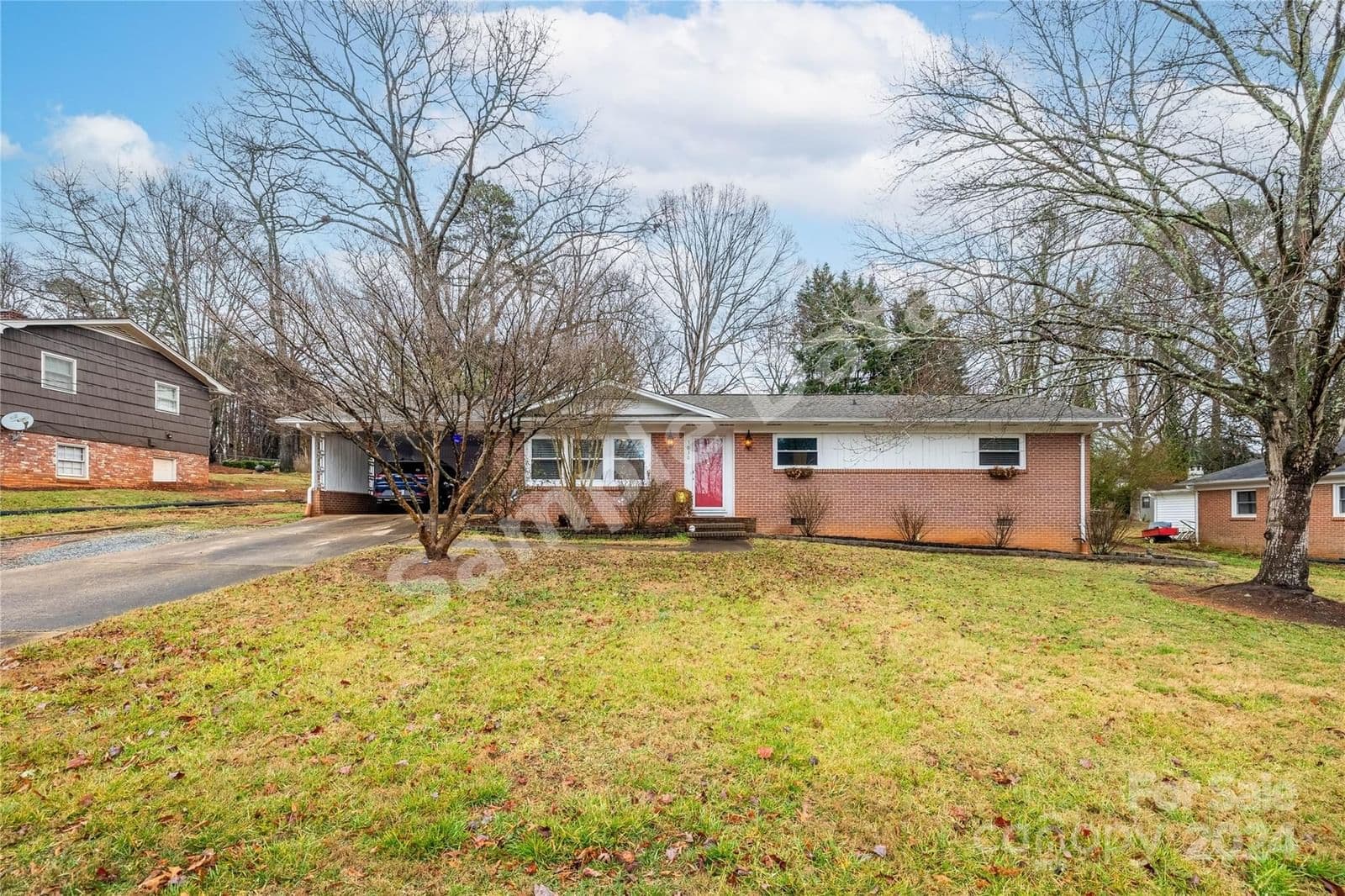3030 7th St Hickory