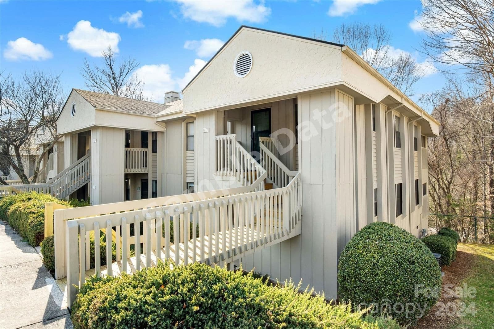 1705 Abbey Circle, Asheville, NC, 28805 photo 1