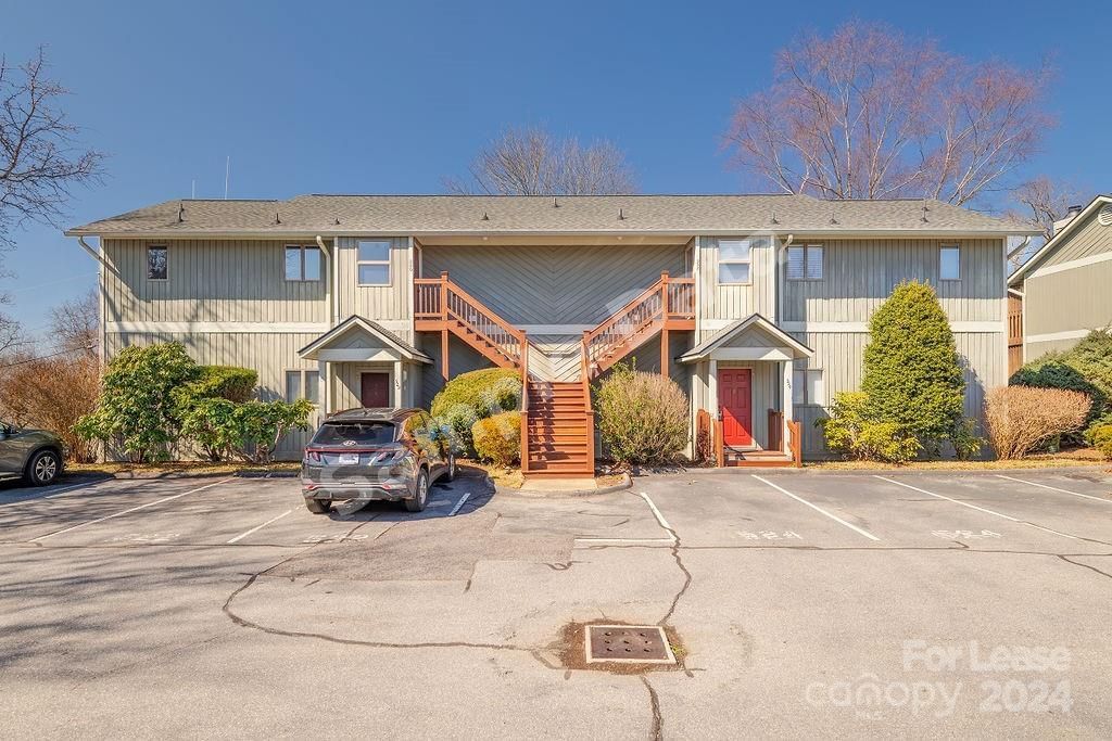 526 Windswept Drive, Asheville, NC, 28801
