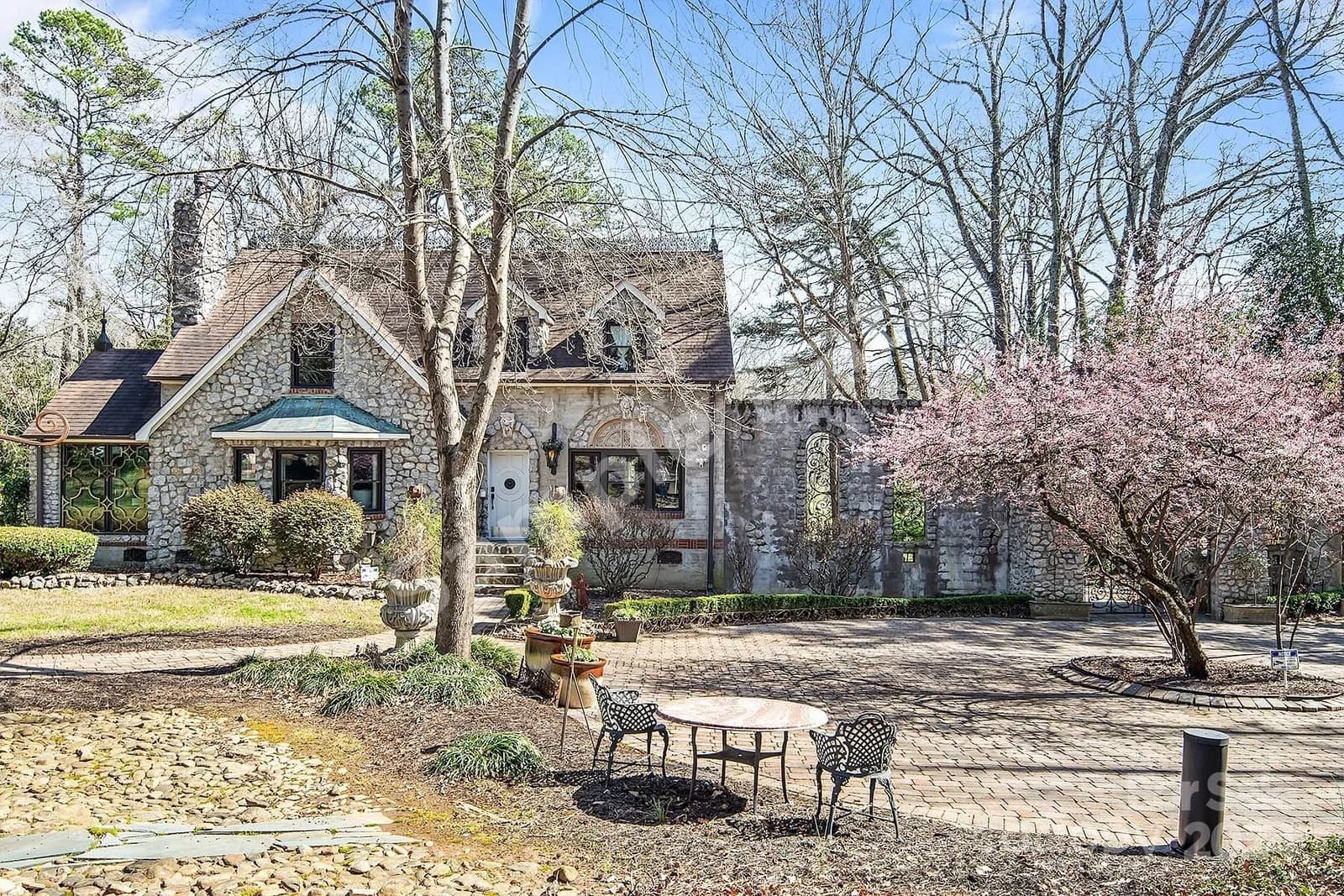 1201 Meadowood Lane, Charlotte, NC, 28211