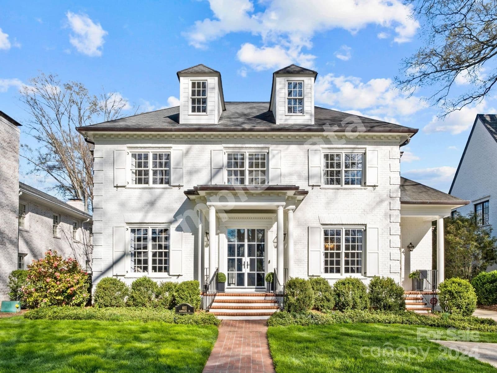 611 Llewellyn Place, Charlotte, NC, 28207