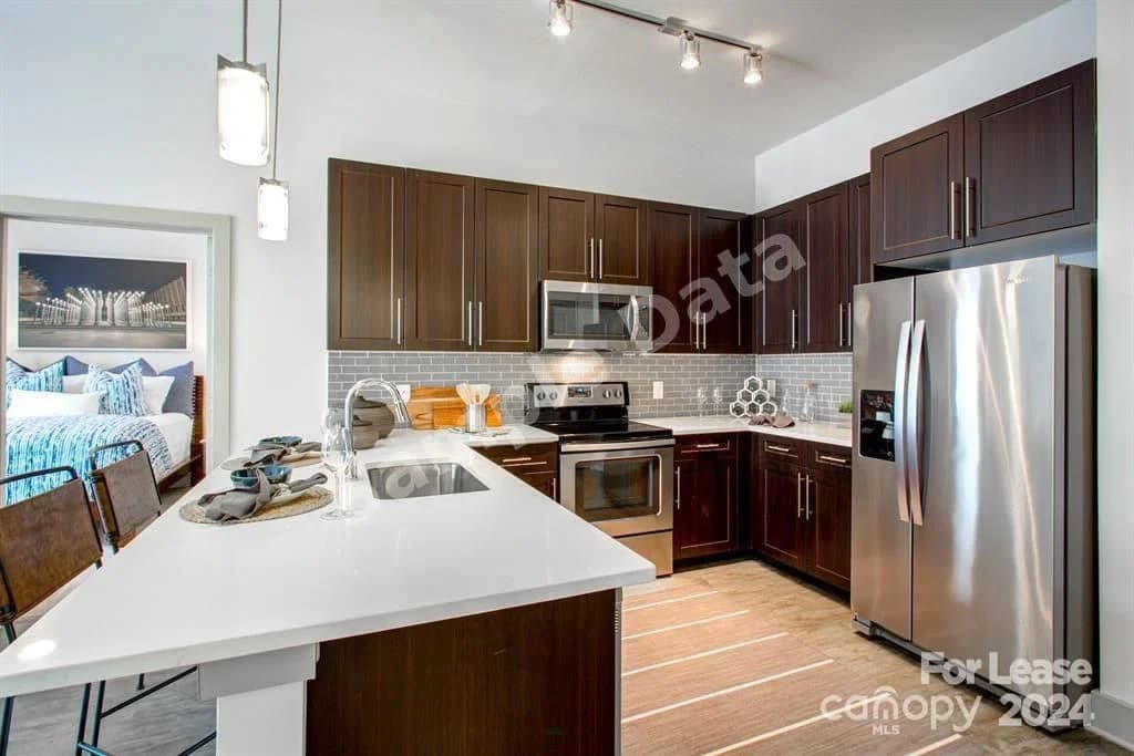 905 Kenilworth Avenue, Charlotte, NC, 28204