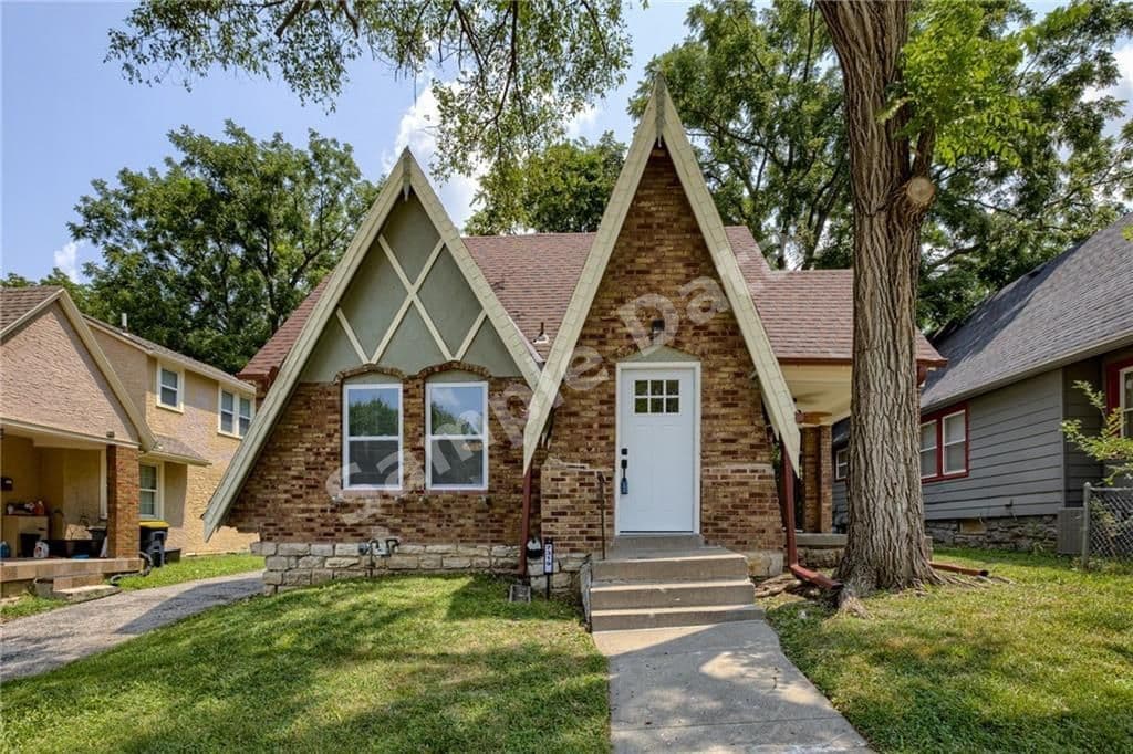 7319 Tracy Avenue, Kansas City, MO, 64131 photo 1