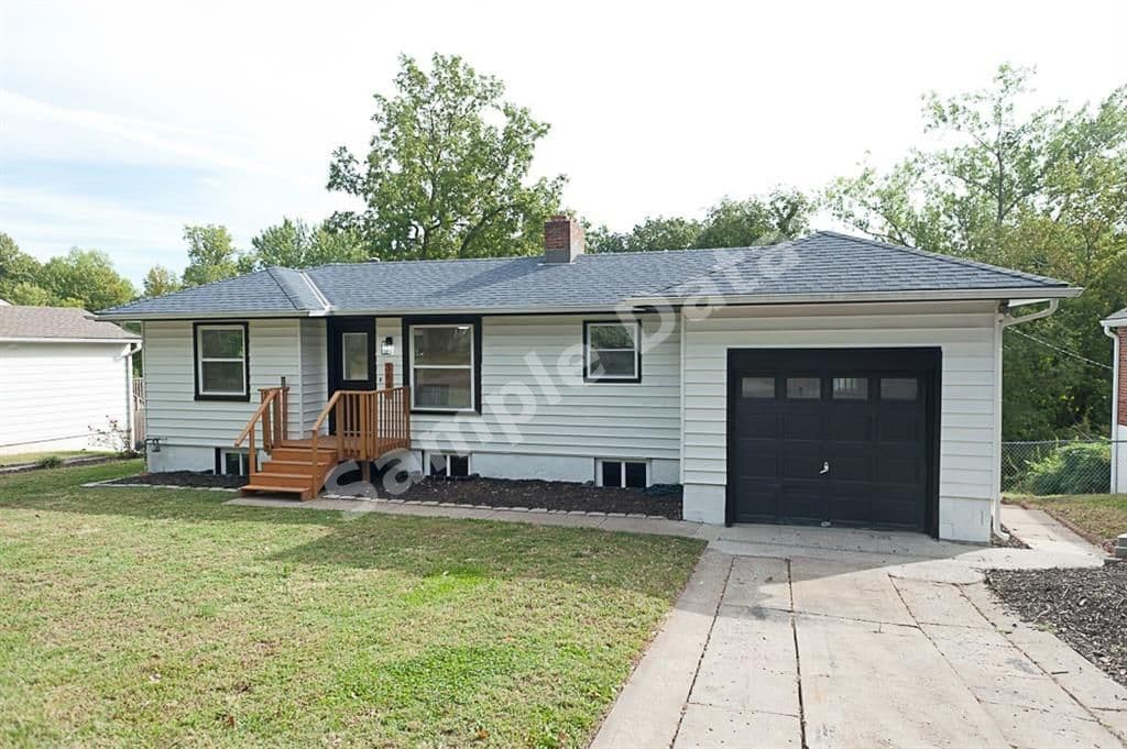 3647 Grand Avenue, Kansas City, MO, 64116