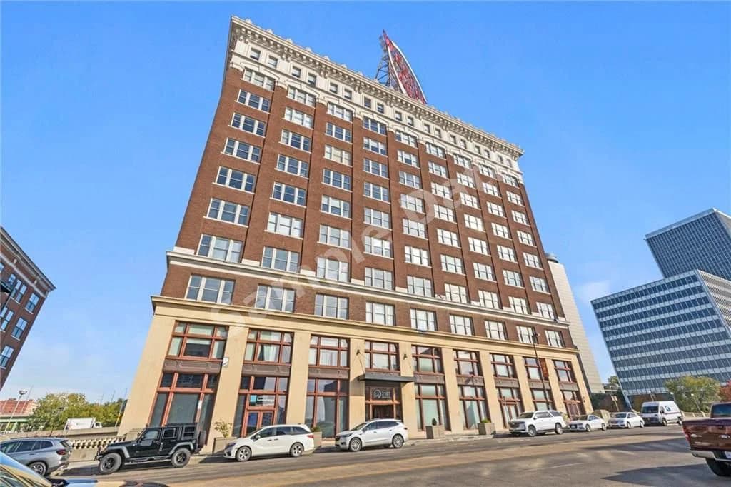 2107 GRAND BLVD #405 Boulevard, Kansas City, MO, 64108 photo 1