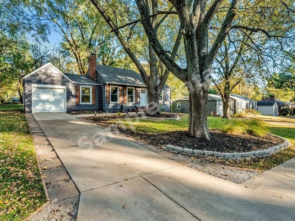 8329 Foster Overland Park