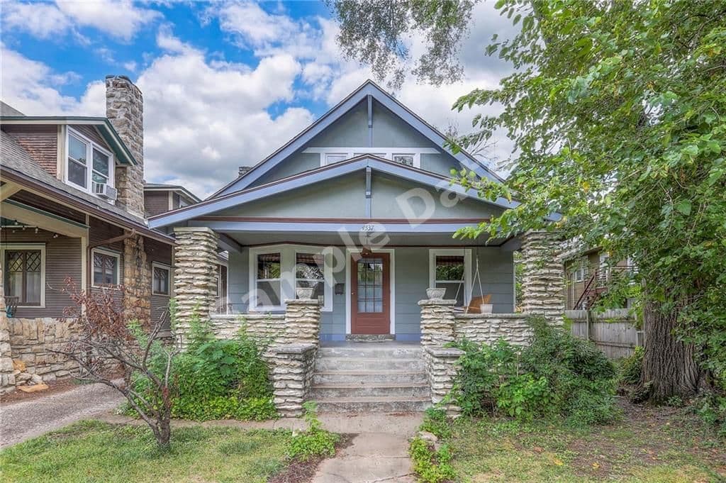 4537 Gillham Road, Kansas City, MO, 64110