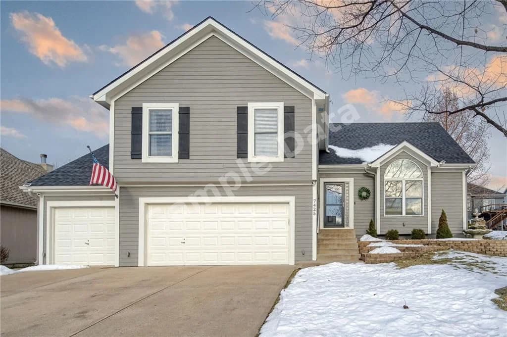 7425 Smalley Avenue, Kansas City, MO, 64158