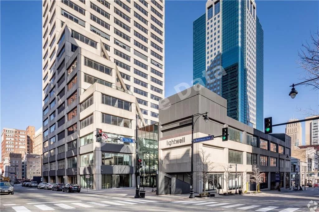 1100 Main Street, Kansas City, MO, 64112