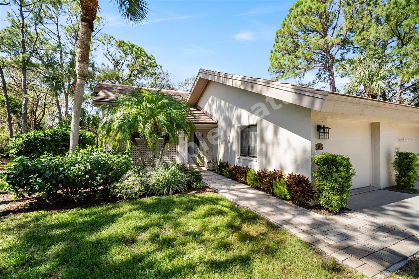 3105 SANDLEHEATH, SARASOTA, FL, 34235 photo 1