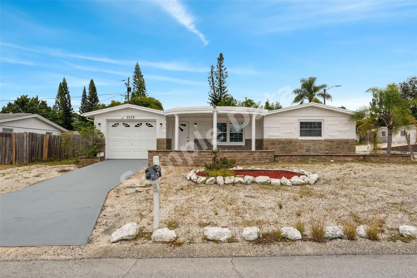 4935 MIRAGE HOLIDAY