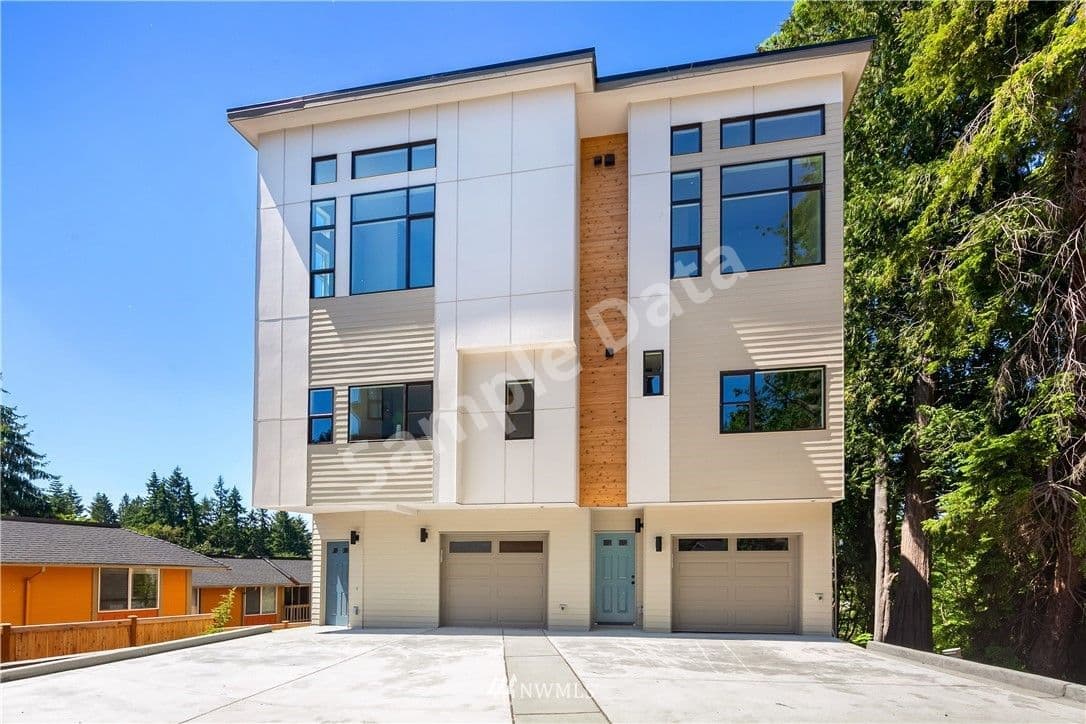 16533 92 Redmond