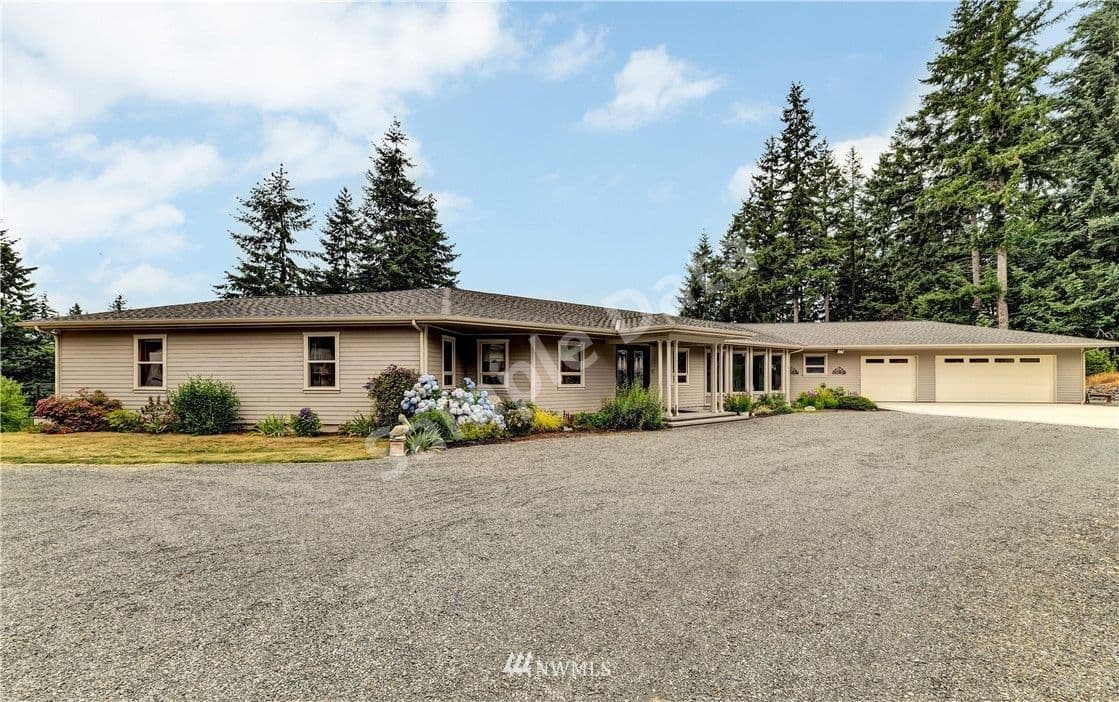 4111 Peninsula Stanwood