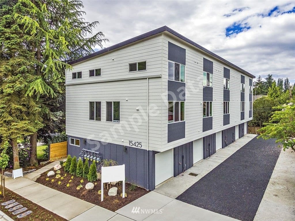 15425 2nd Shoreline
