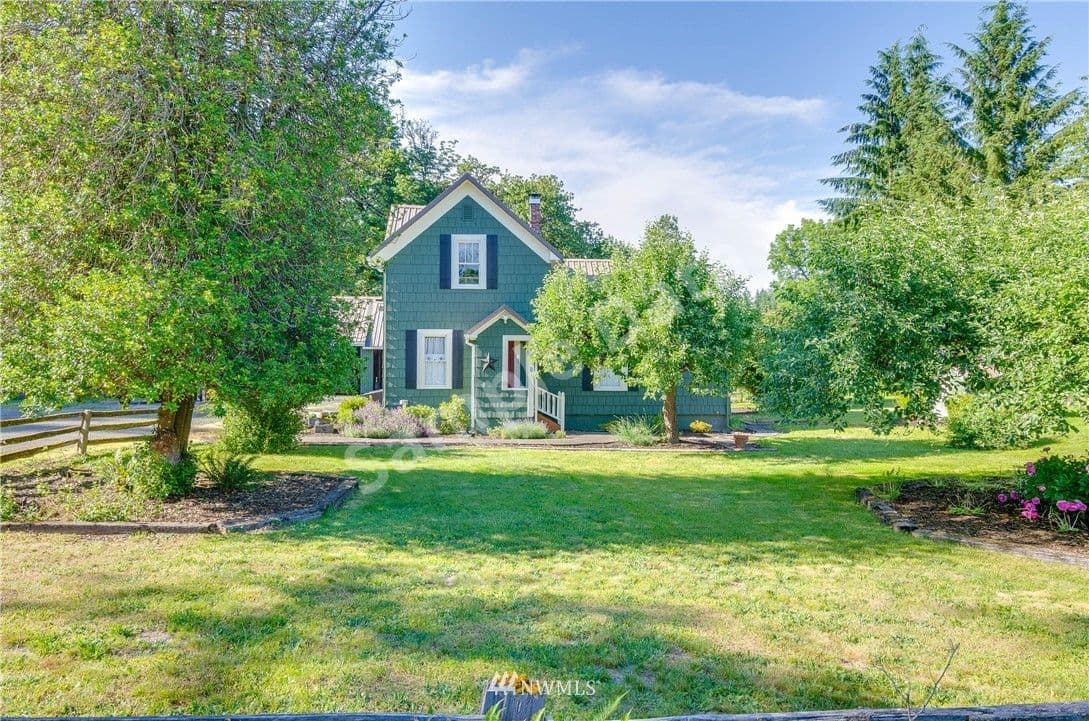 108 Myrtle Winlock