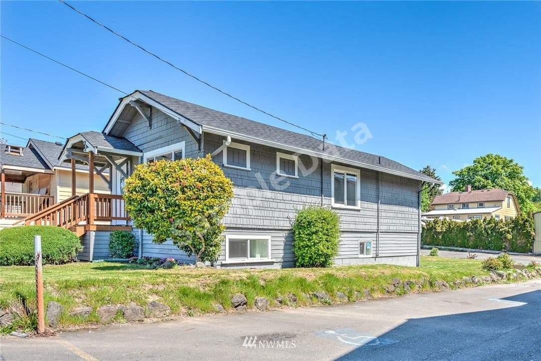 6208 44th Seattle