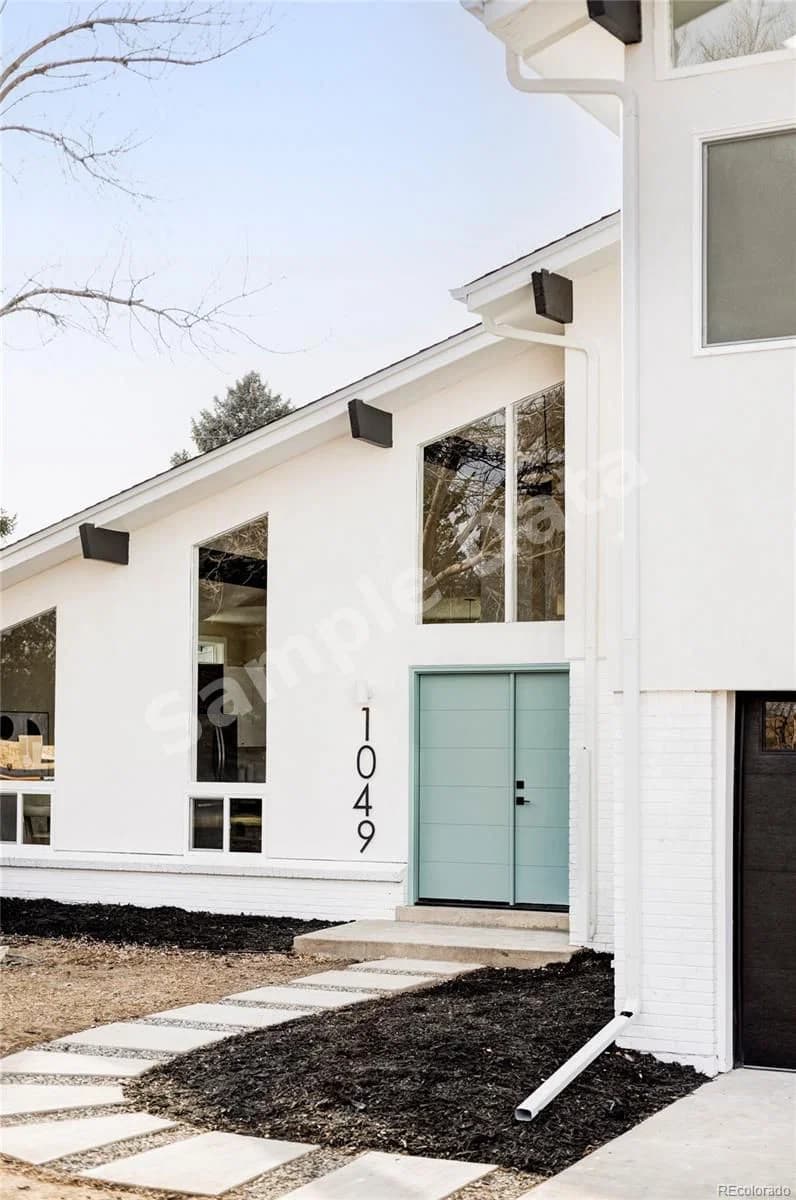 1049 Garland Lakewood