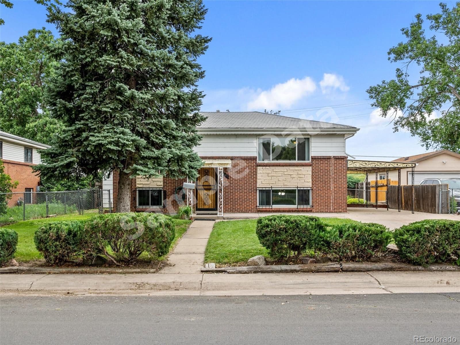 13601 Fitzsimons Aurora