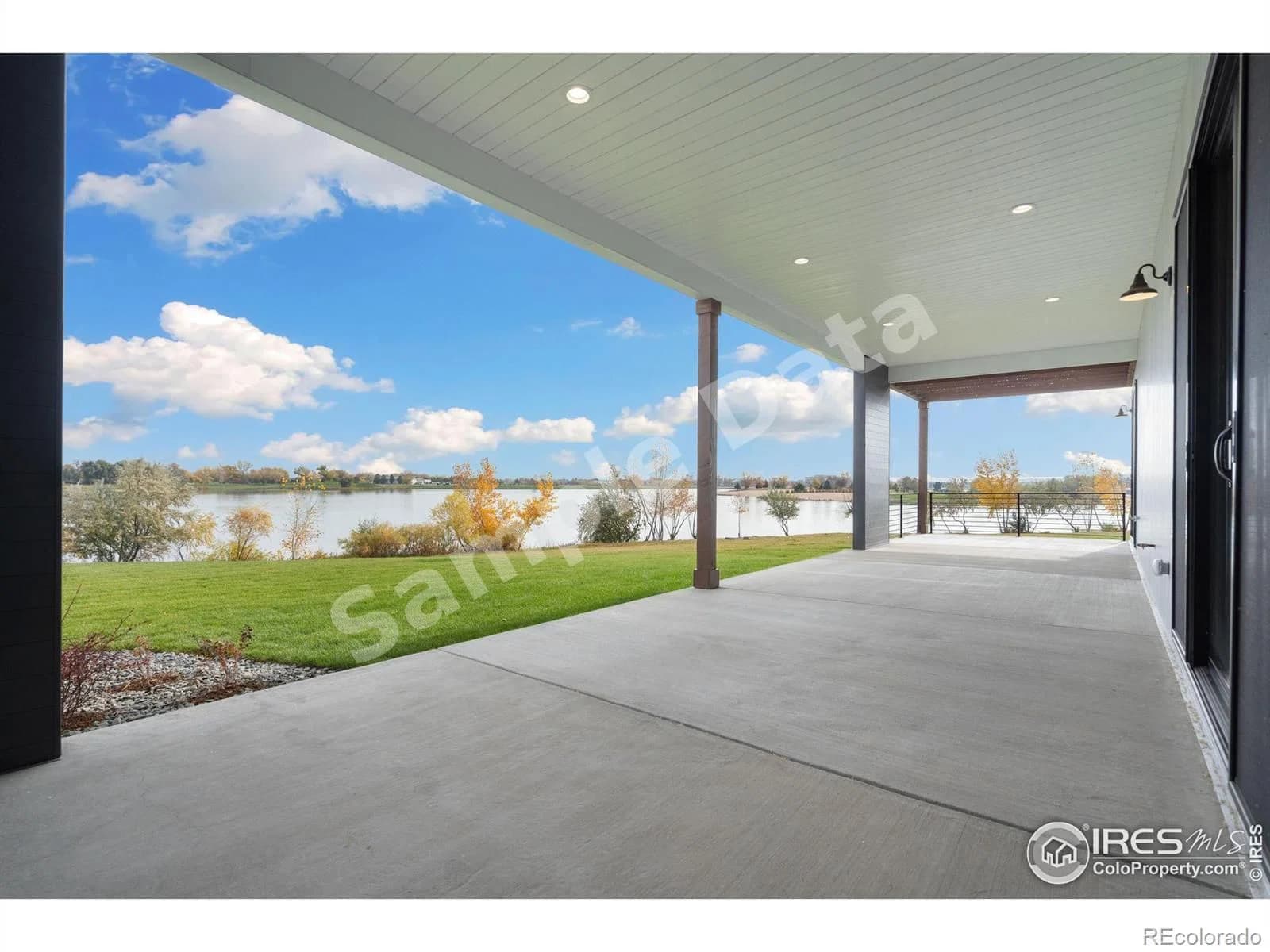 1733 Beachside Windsor