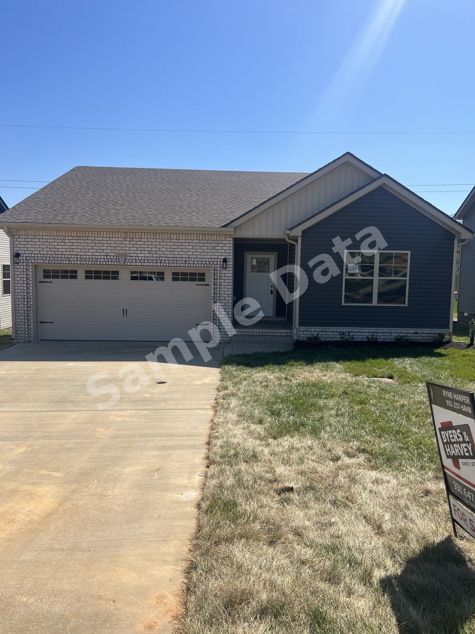 101 Cardinal Creek Clarksville