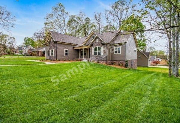 200 Trahern Ln Clarksville