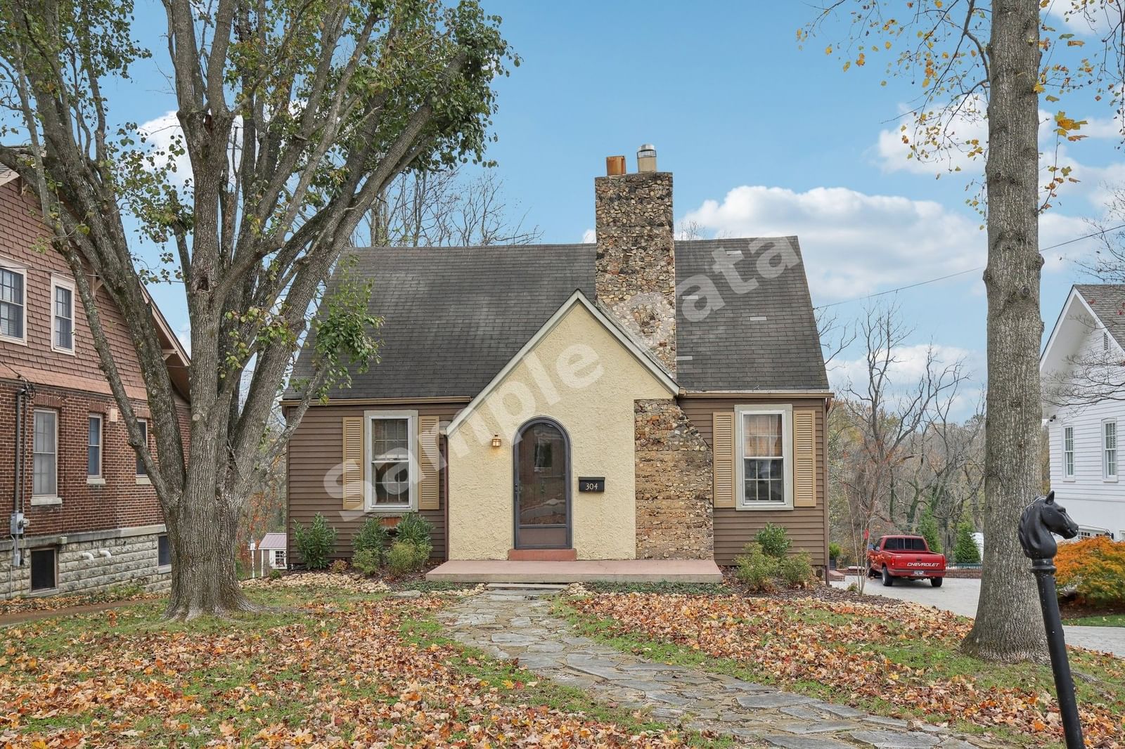 304 N Main St Springfield