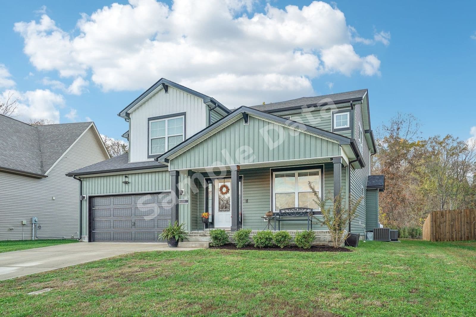 1689 Rains Rd Clarksville