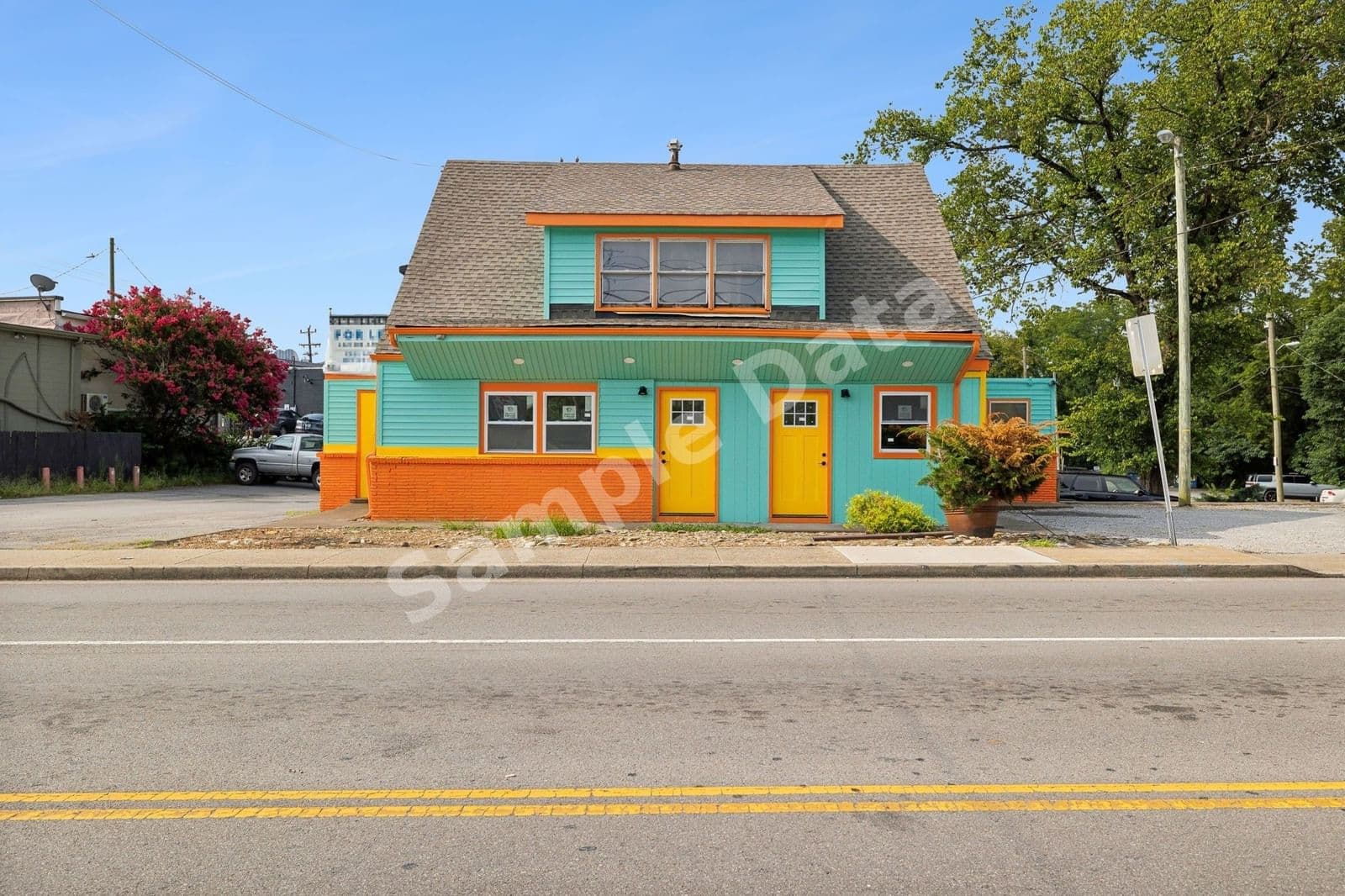 1088 E Trinity Ln, Nashville, TN, 37216