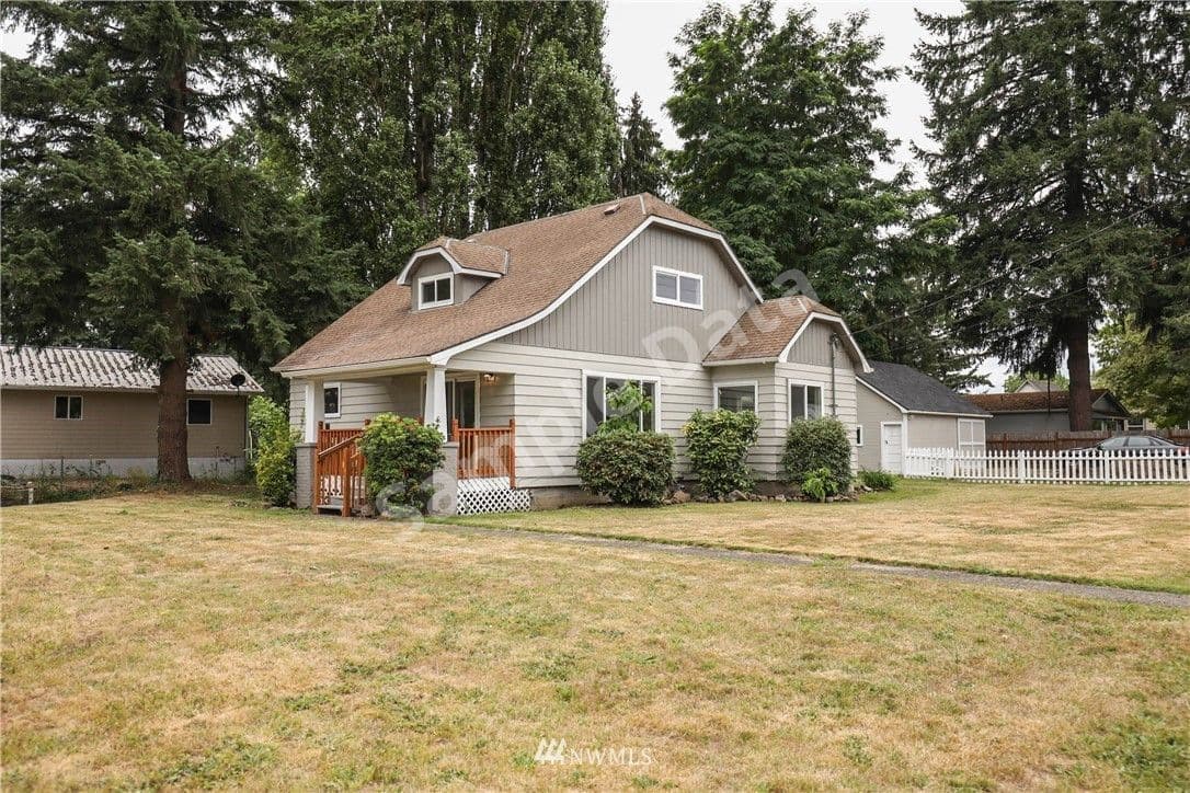 803 Long Centralia